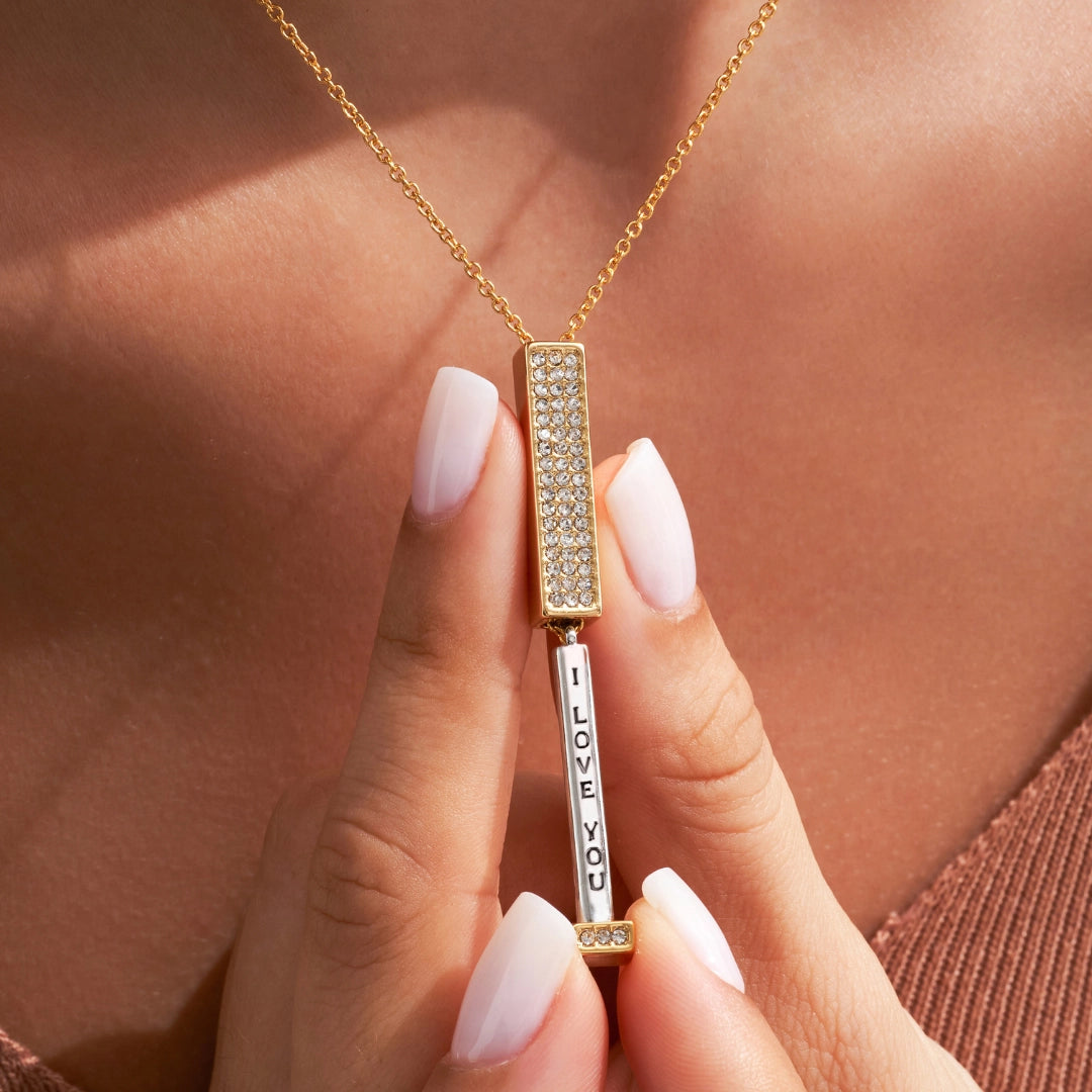 Elegant Gold Rectangle Pendant Necklace with Diamonds for Women
- ModishWorld