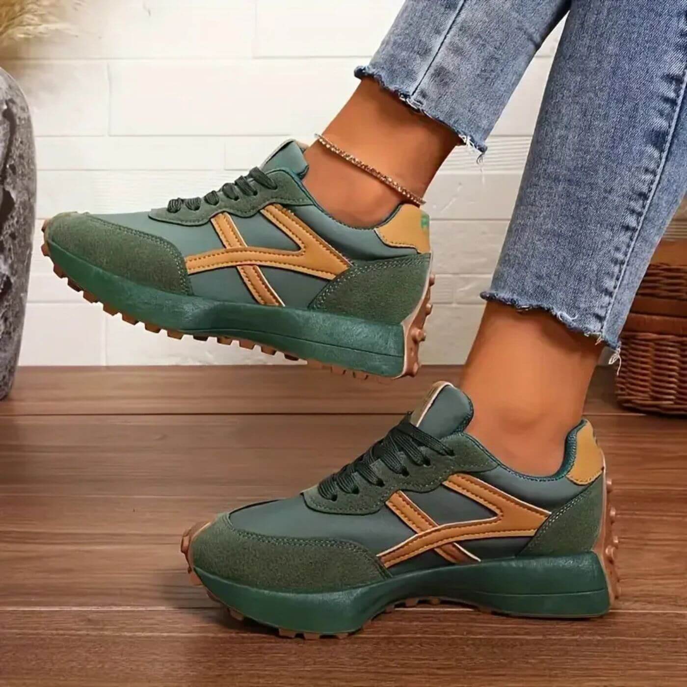 Ladies Fashion Sneakers - Thick Sole Contrast Detailing