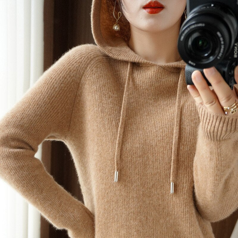 Ladies' Hooded Sweatshirt with Adjustable Fit