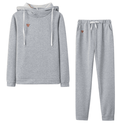 Comfortable Casual Hoodie Outfit for Ladies