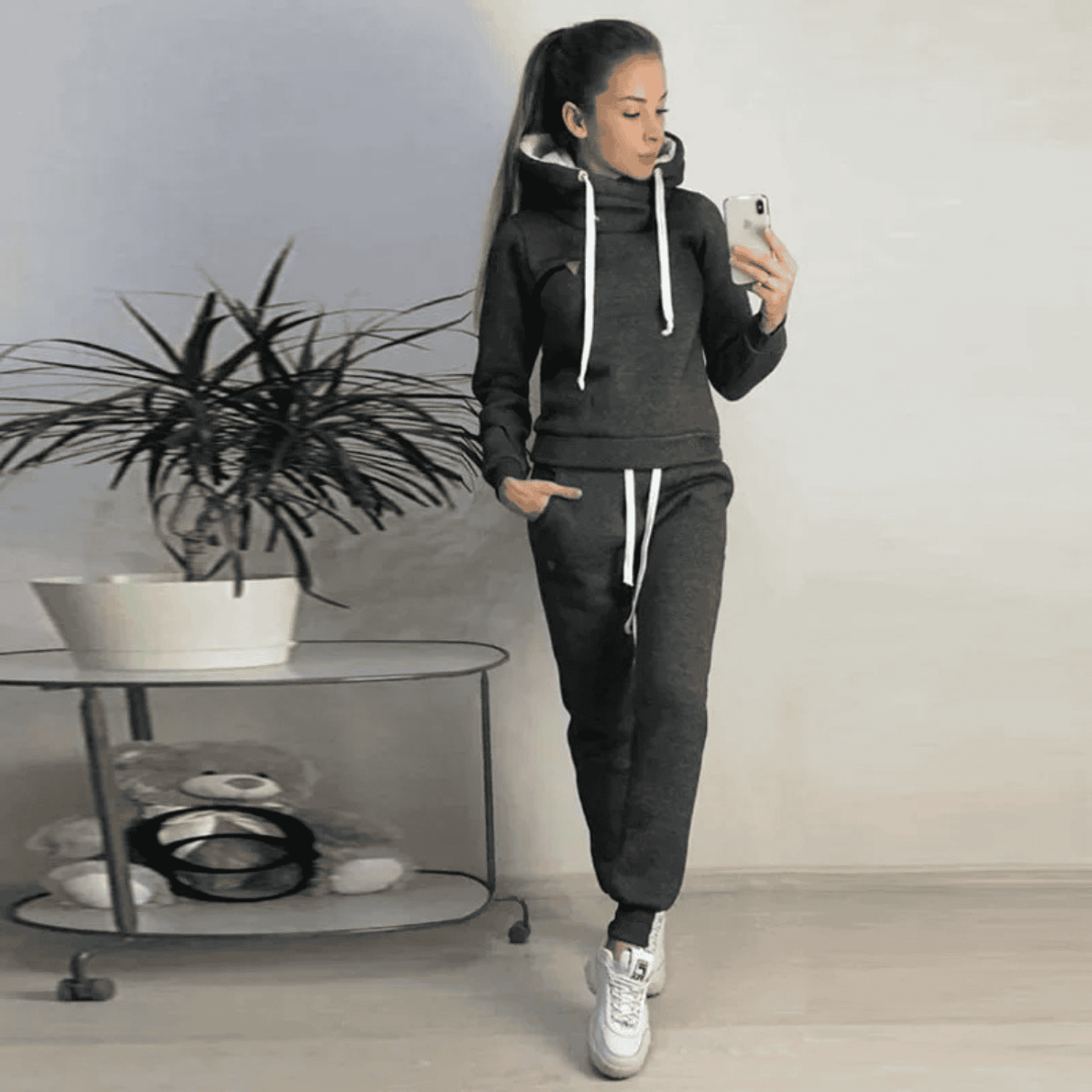 Comfortable Casual Hoodie Outfit for Ladies - ModishWorld