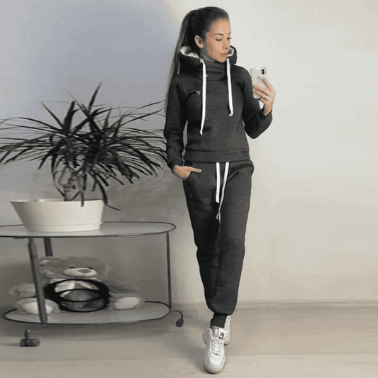 Comfortable Casual Hoodie Outfit for Ladies - ModishWorld