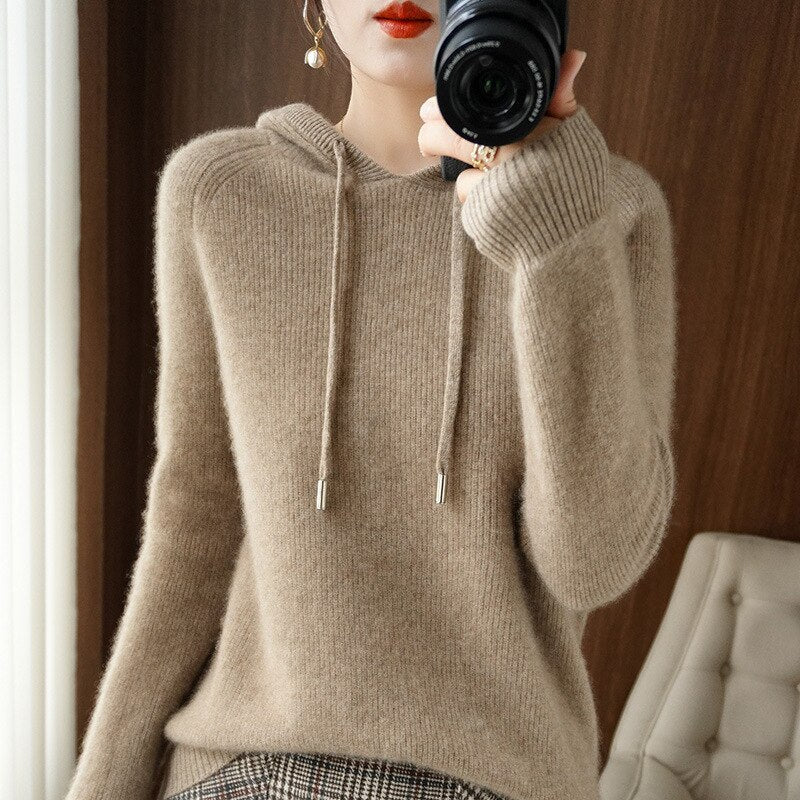Ladies' Hooded Sweatshirt with Adjustable Fit