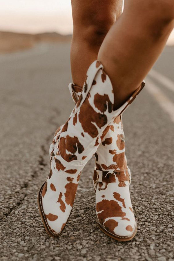 Women's Chic Western Boots - Fashionable & Versatile