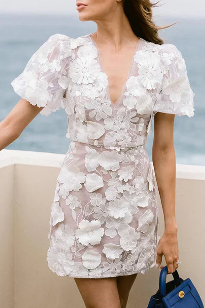 Chic Flower Patterned Short Dress for Ladies