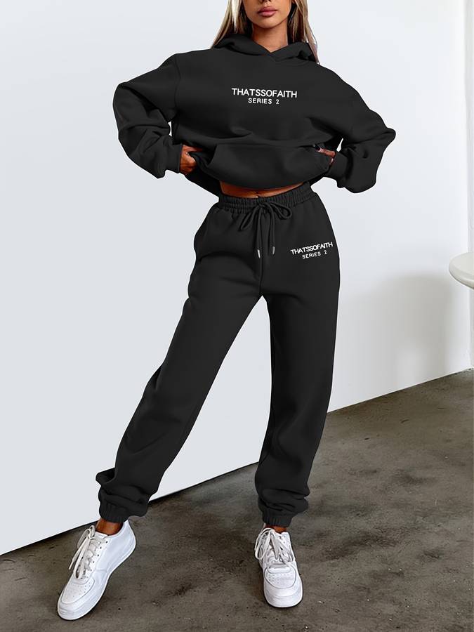 Comfy Women's Hoodie and Sweatpant Set - ModishWorld