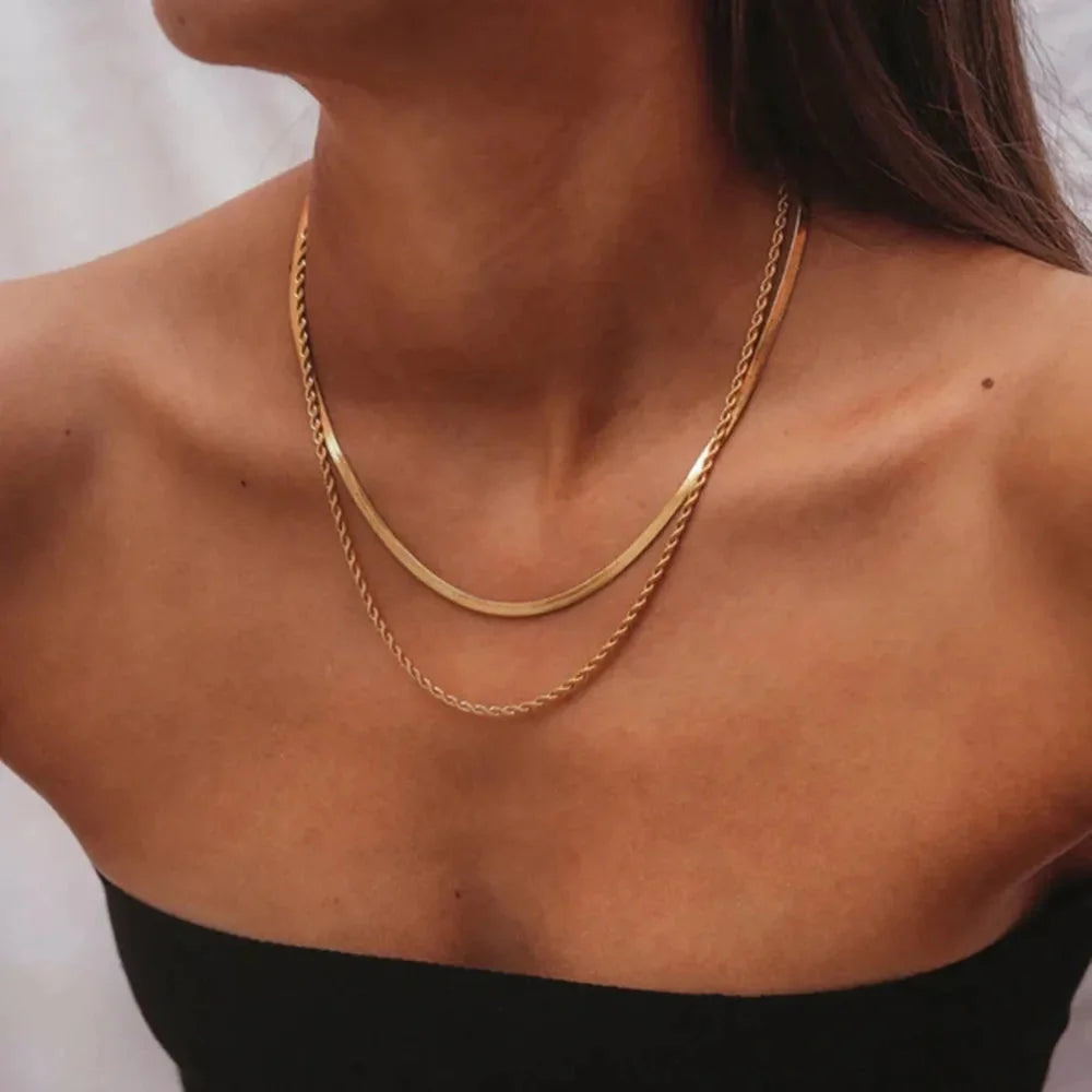 Chic Minimalist Double Layer Necklace in Elegant 18K Gold
 - ModishWorld