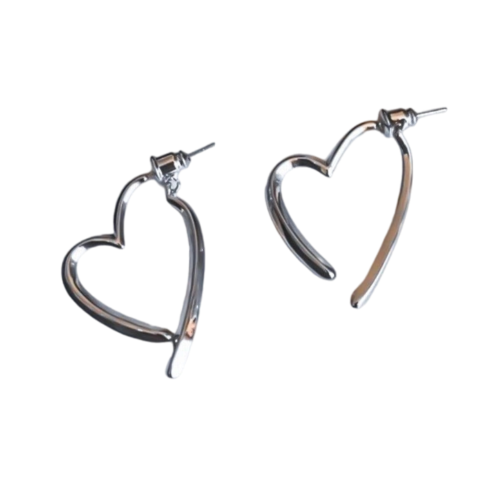 Luxury Gold Heart Earrings: Elegant Statement Jewelry for Women
 - ModishWorld