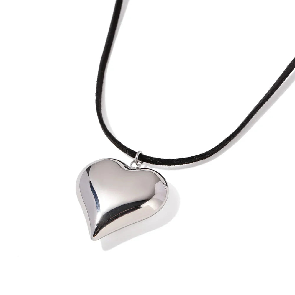 Romantic Heart Lockets in Gold & Silver - Elegant Gift Jewelry for Her
 - ModishWorld