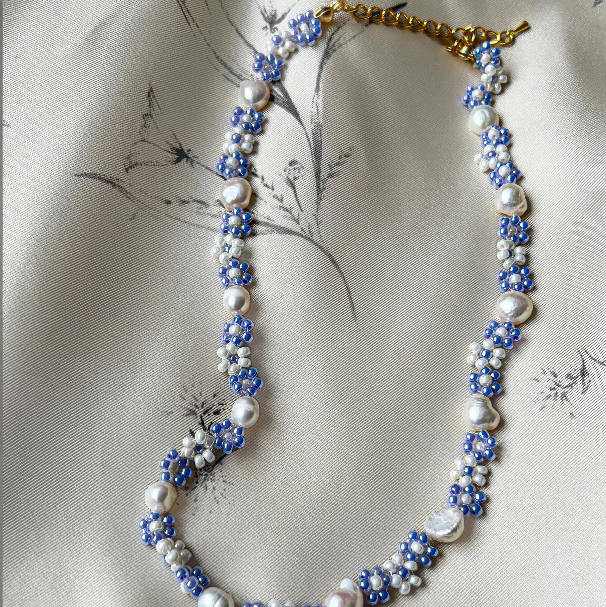Luxury Bridal Choker Necklace: Elegant Handmade Blue Bead and Pearl
 - ModishWorld