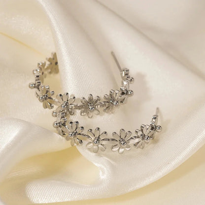 Stylish Gold and Silver Flower Hoop Earrings - A 2023 Trend
 - ModishWorld