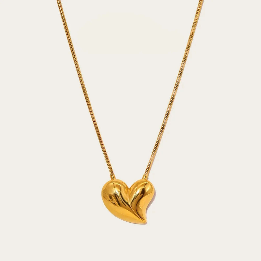 YA-CHAN's Original 18K Gold Heart Necklace – Luxury Design
 - ModishWorld
