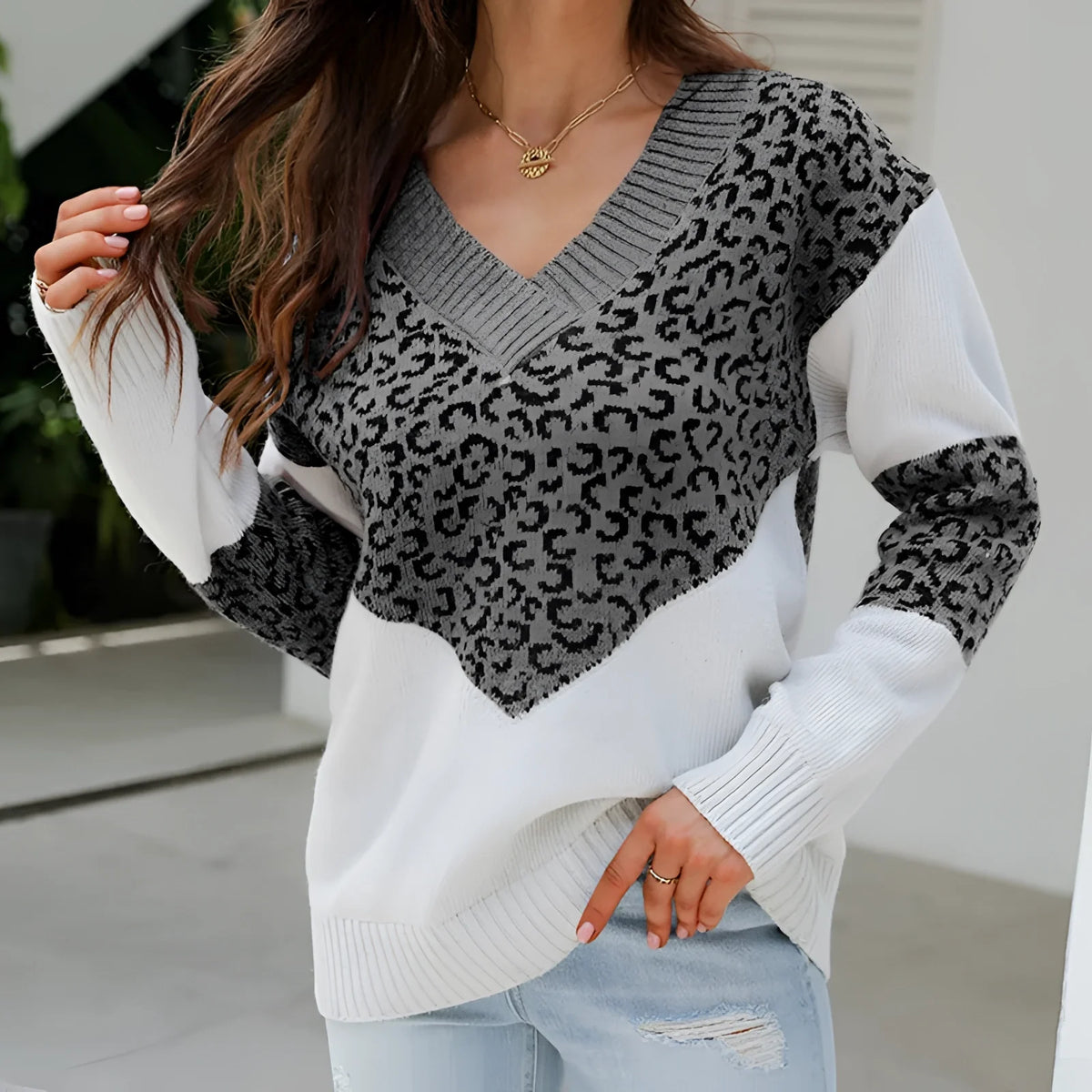 Leopard Pattern Sweaters Stylish Leopard Print V-Neck Knit Sweater in Grey and White – Modish World