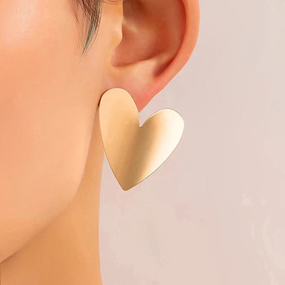 Minimalist Romantic Gold Heart Earrings - Perfect Gift
 - ModishWorld