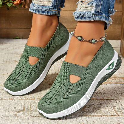 Soft and Cushioning Women's Slip-On Shoes