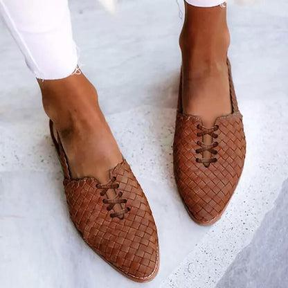 Fashionable Womens Closed Toe Shoes