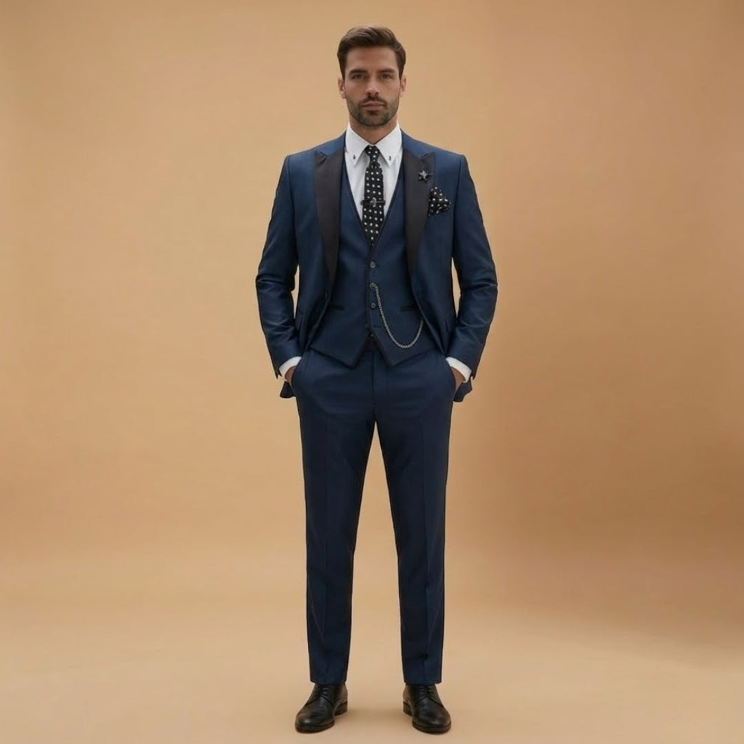 Slim Fit Men's 3 Piece Suit with Contrast Details