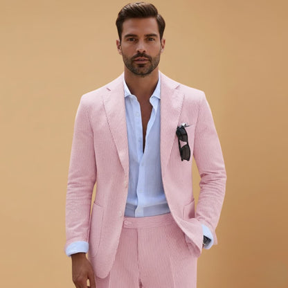 Classic 2-Piece Suit with Patterned Fabric and Slim Lapels