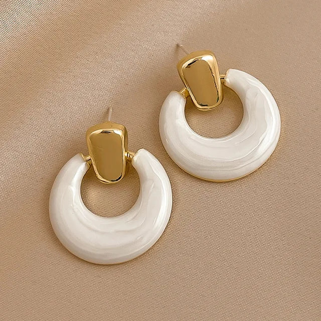 Stylish Geometric Circle Stud Earrings: High-Quality Retro Jewelry for Women
 - ModishWorld