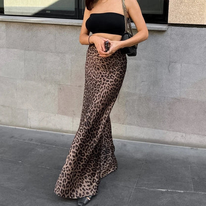 Fashionable Leopard Midi Skirt - High Waisted Elegant