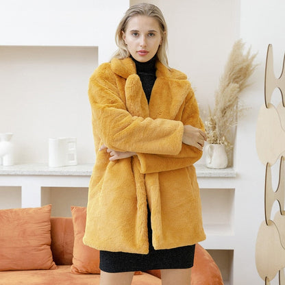 Women's Warm Oversized Coat with Classic Collar
