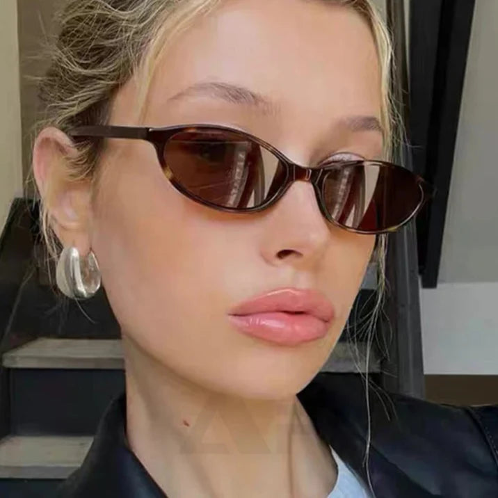 Fashionable Oval Shaped UV Protection Women's Sunglasses - ModishWorld