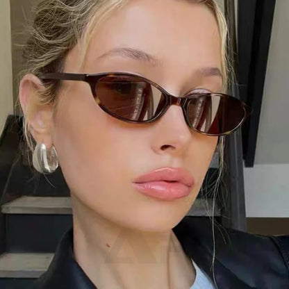 Fashionable Oval Shaped UV Protection Women's Sunglasses - ModishWorld