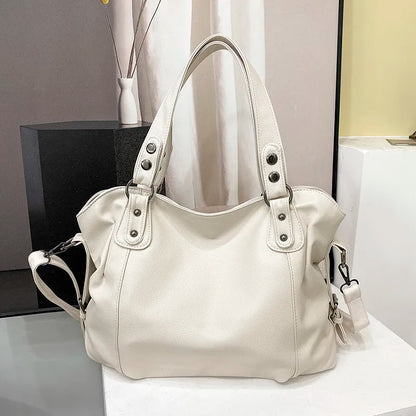 Large and Fashionable Ladies Tote Handbag