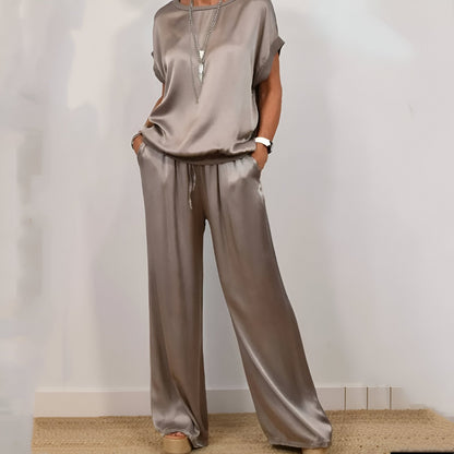 Comfortable Loose Fit Pants and Tee Set for Ladies