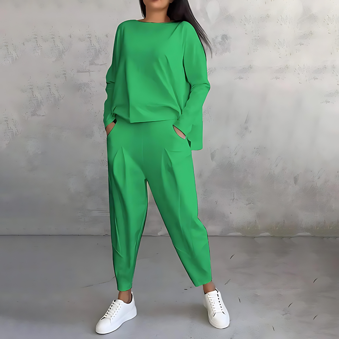 Mila - Soft 2-Piece Relaxed Fit Outfit for Women