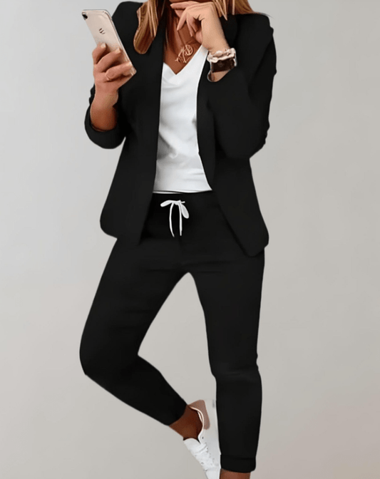 Classic 2-Piece Checked Suit with Fitted Jacket and Trousers - ModishWorld