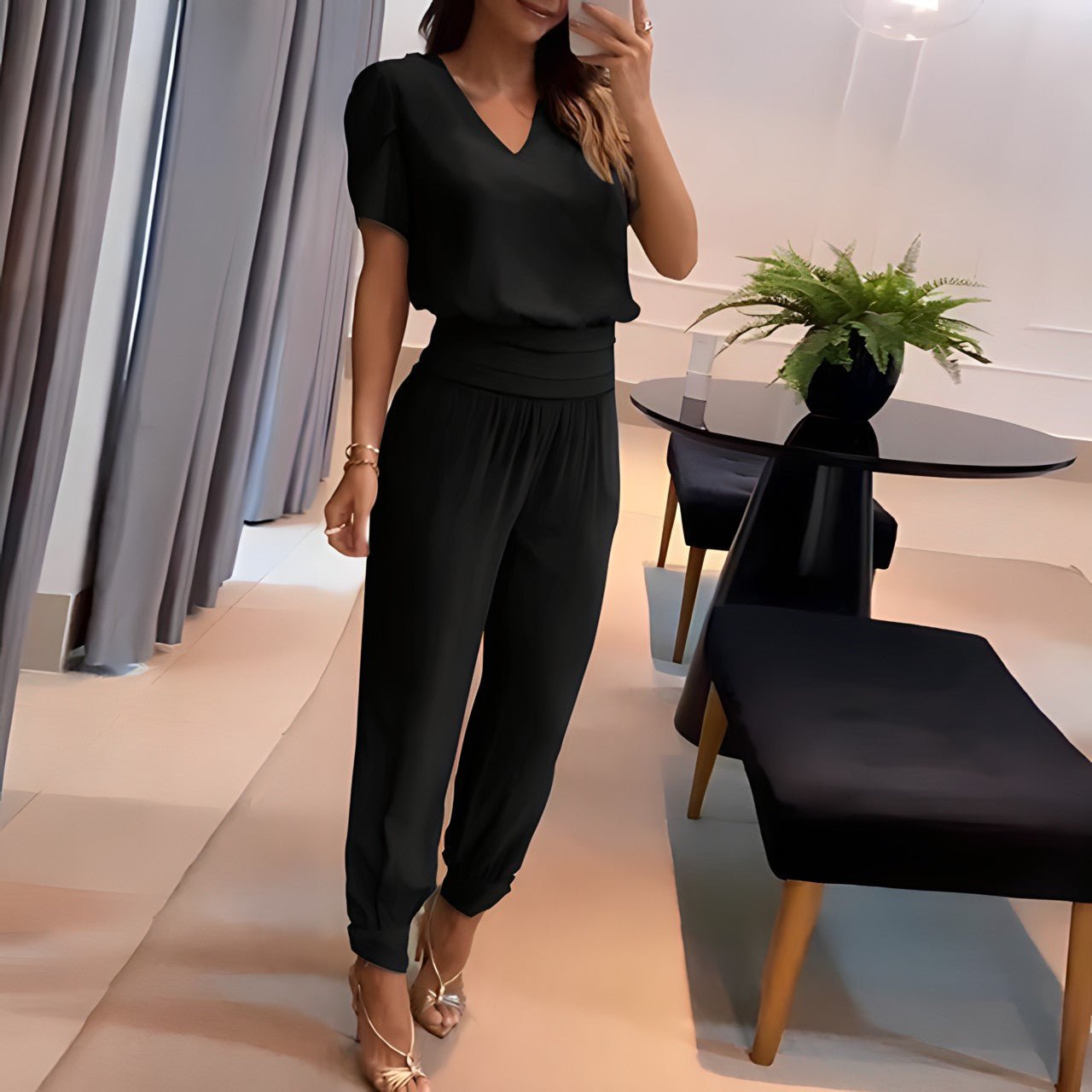 Elegant Ladies Pant Suit Outfit