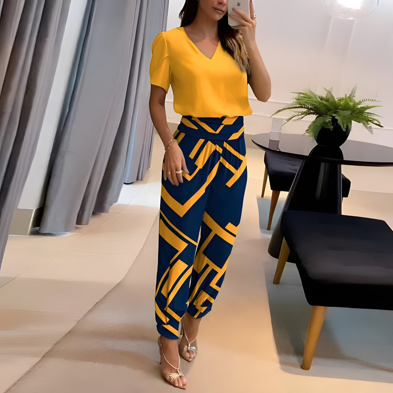 Elegant Ladies Pant Suit Outfit - ModishWorld
