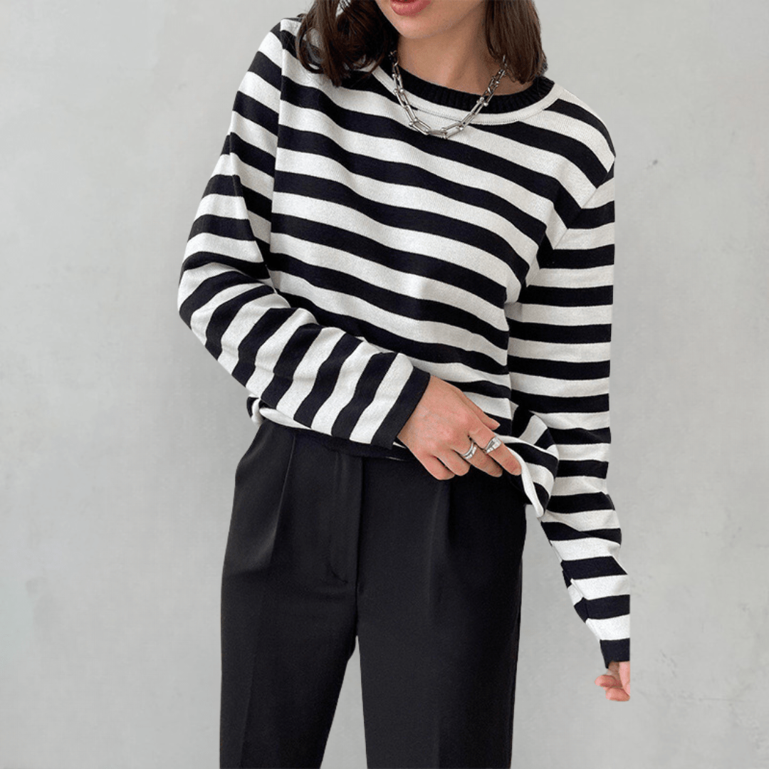 Fashionable Women's Horizontal Stripe Knit Sweater