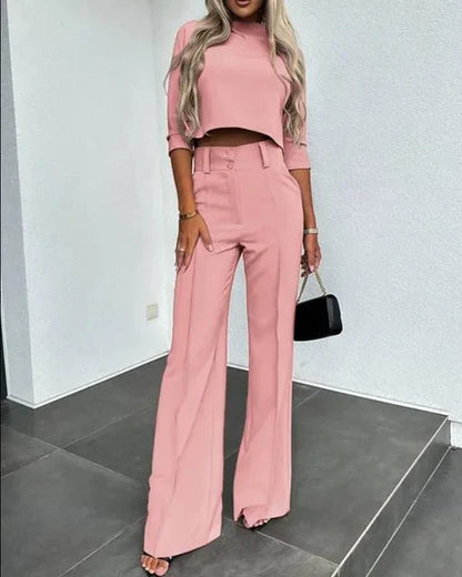 Comfortable Women's Crop Top and Pants Outfit Set