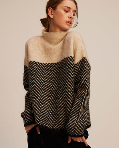 Stylish Zig Zag Knit Sweater for Ladies - ModishWorld