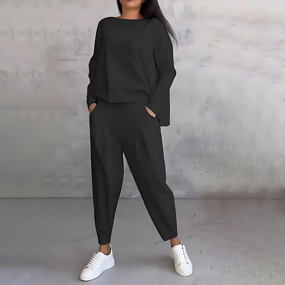 Mila - Soft 2-Piece Relaxed Fit Outfit for Women - ModishWorld